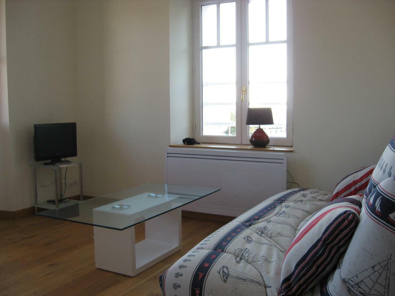 Appartements La Felicite Сен-Жил-Кроа-дьо-Ви Екстериор снимка